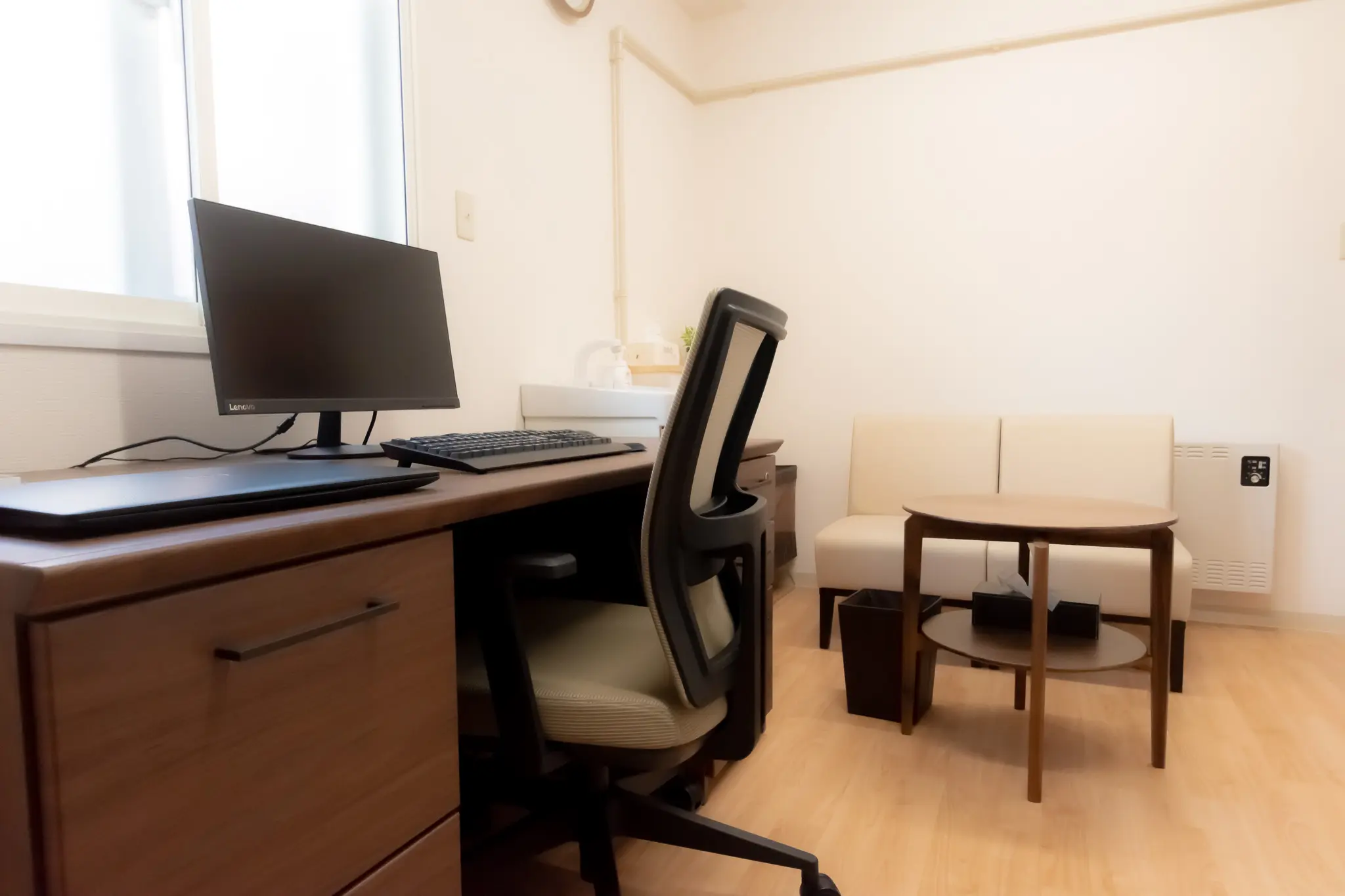 中の島メンタルクリニックは地下鉄南北線 中の島駅直結の心療内科・精神科です。お薬とお薬以外の両面で治療を行います。その場しのぎの応急処置的な治療ではなく、病気が再発しそうになっても大丈夫と自信をもっていただける中・長期的な治療を目指しています。